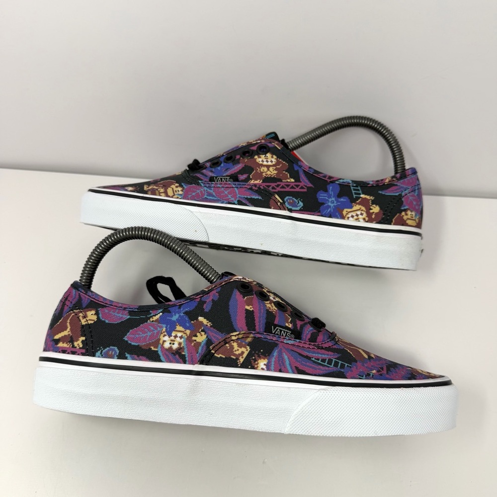 Vans x Nintendo Donkey Kong Authentic Shoe Sneaker Women’s Sz 8.5 Limited Ed NEW - Picture 3 of 8